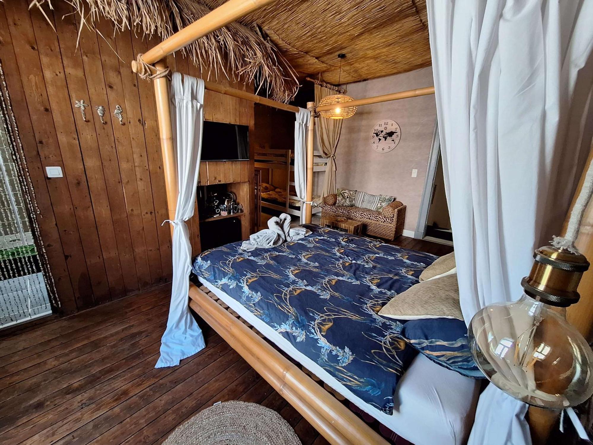 블랑켄베르크 "Chez Ba'Nus" B&B 외부 사진